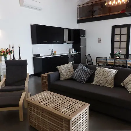 Apothiki House Case de vacanță *